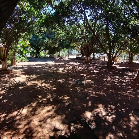 Pousada Das Mangueiras Brilho Da Noite Santana Do Riacho Exteriér fotografie